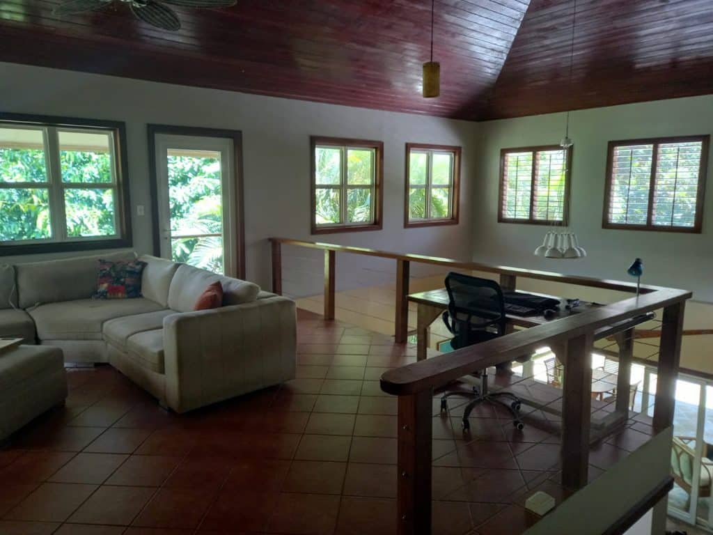 Three-bedroom home for sale near the surf at Playa Bluff, Isla Colón, Bocas del Toro — photo 5