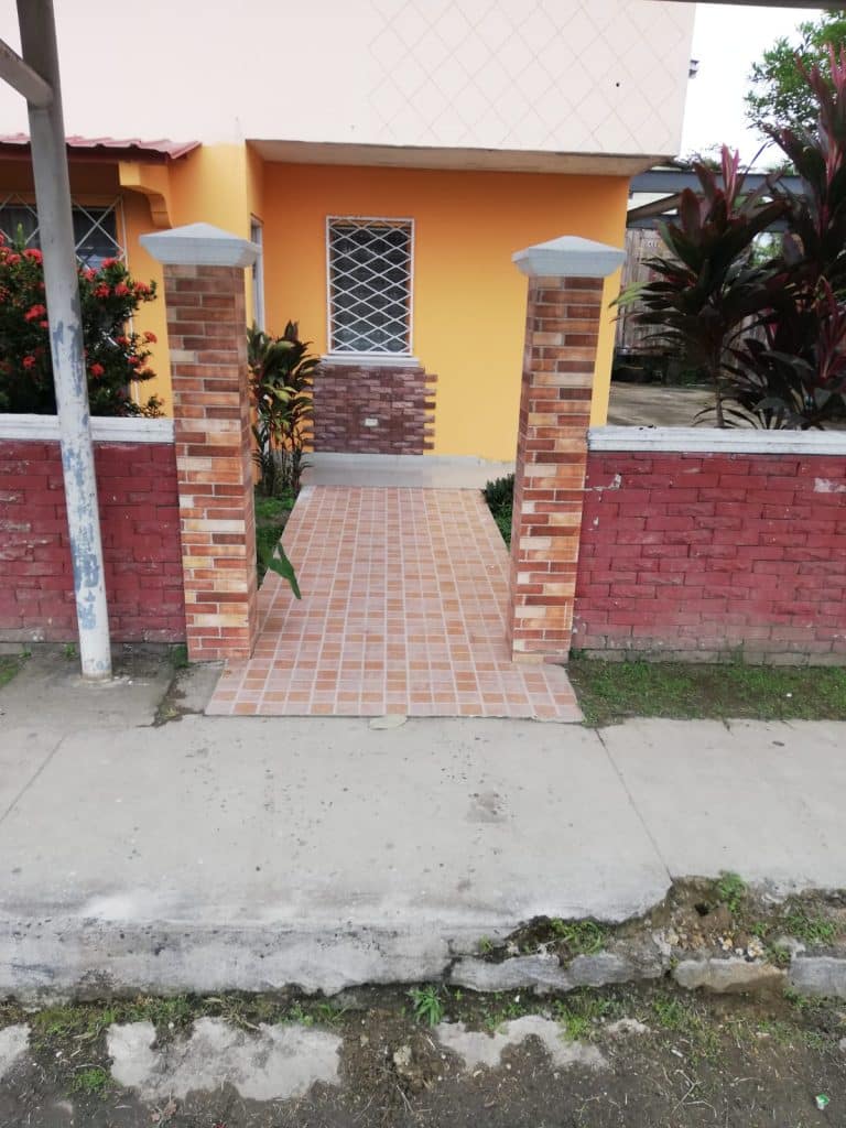 Affordable three-bedroom two-storey house for sale near Bocas Town, Isla Colón — photo 4