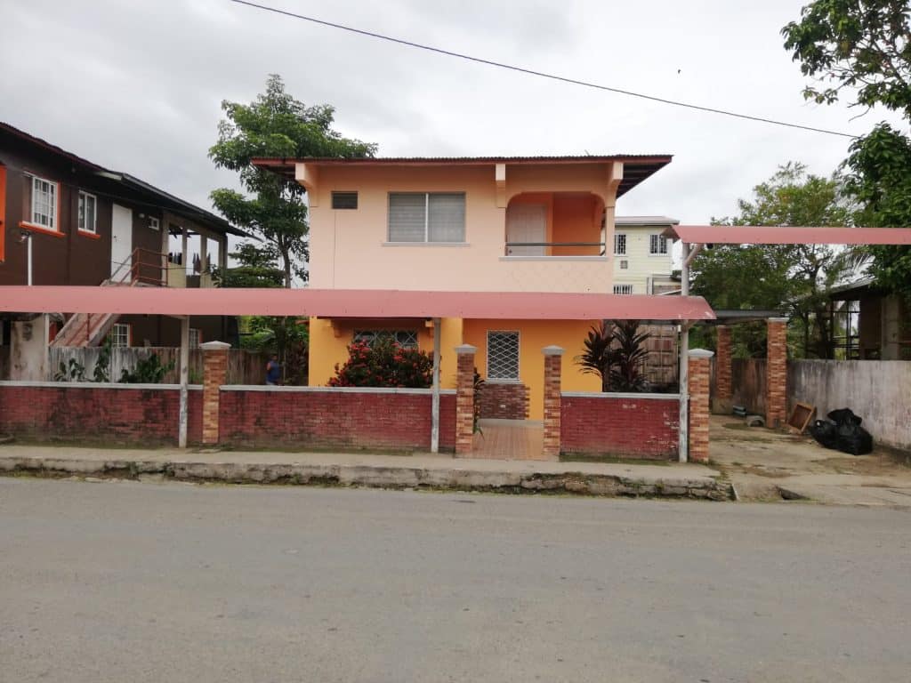 Affordable three-bedroom two-storey house for sale near Bocas Town, Isla Colón — photo 6