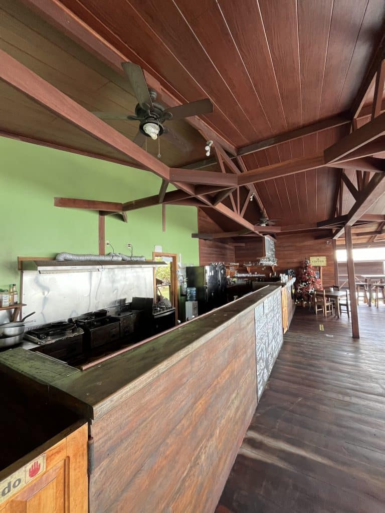Overwater resort with seven suites for sale on Isla Solarte, Bocas del Toro — photo 15