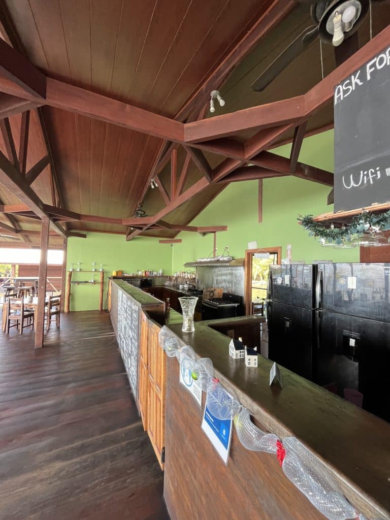 Overwater resort with seven suites for sale on Isla Solarte, Bocas del Toro — photo 16
