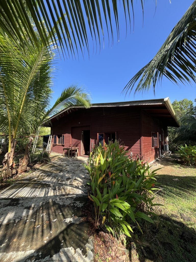 Overwater resort with seven suites for sale on Isla Solarte, Bocas del Toro — photo 19