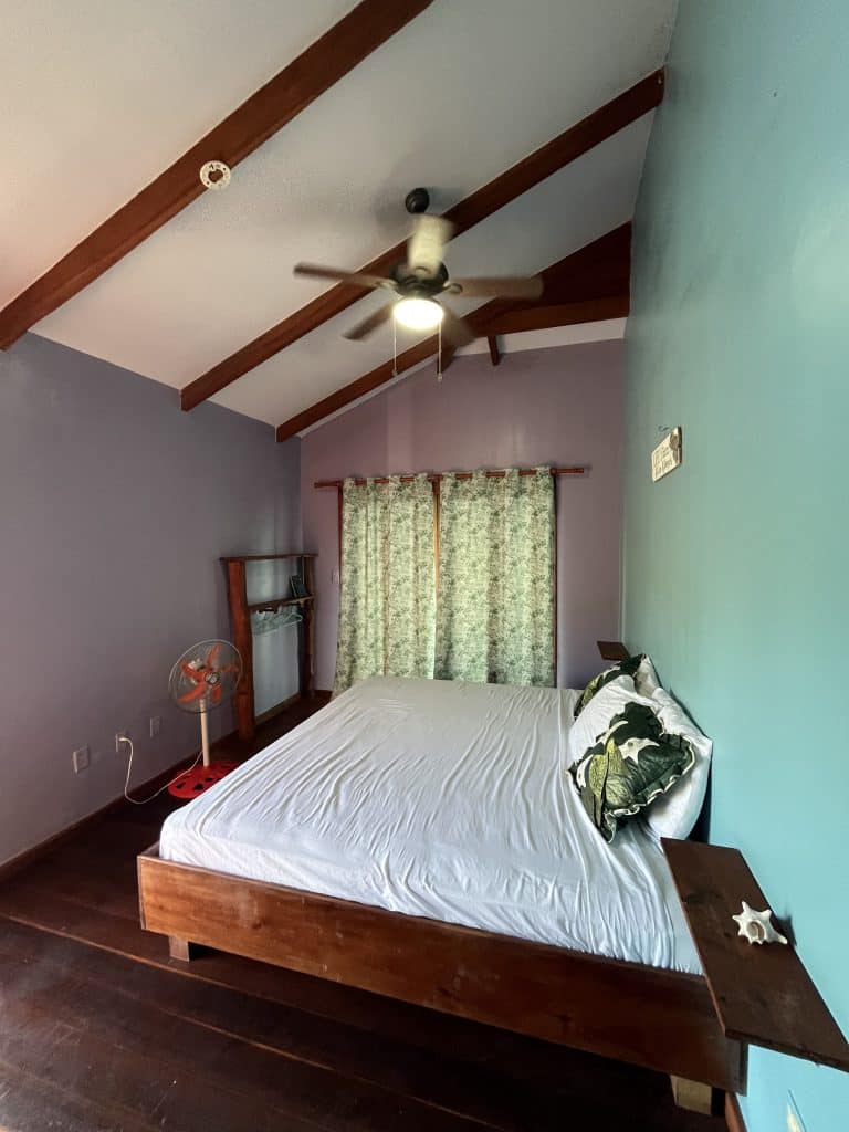 Overwater resort with seven suites for sale on Isla Solarte, Bocas del Toro — photo 28
