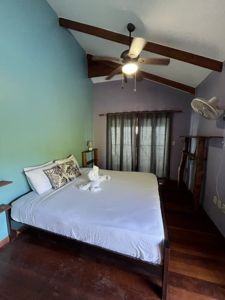 Overwater resort with seven suites for sale on Isla Solarte, Bocas del Toro — photo 35
