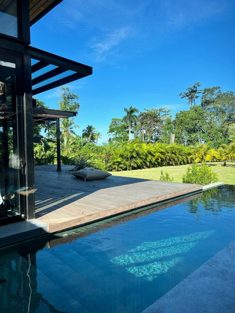 Luxury ocean-view home for sale at Paunch Beach, Isla Colón, Bocas del Toro — photo 23